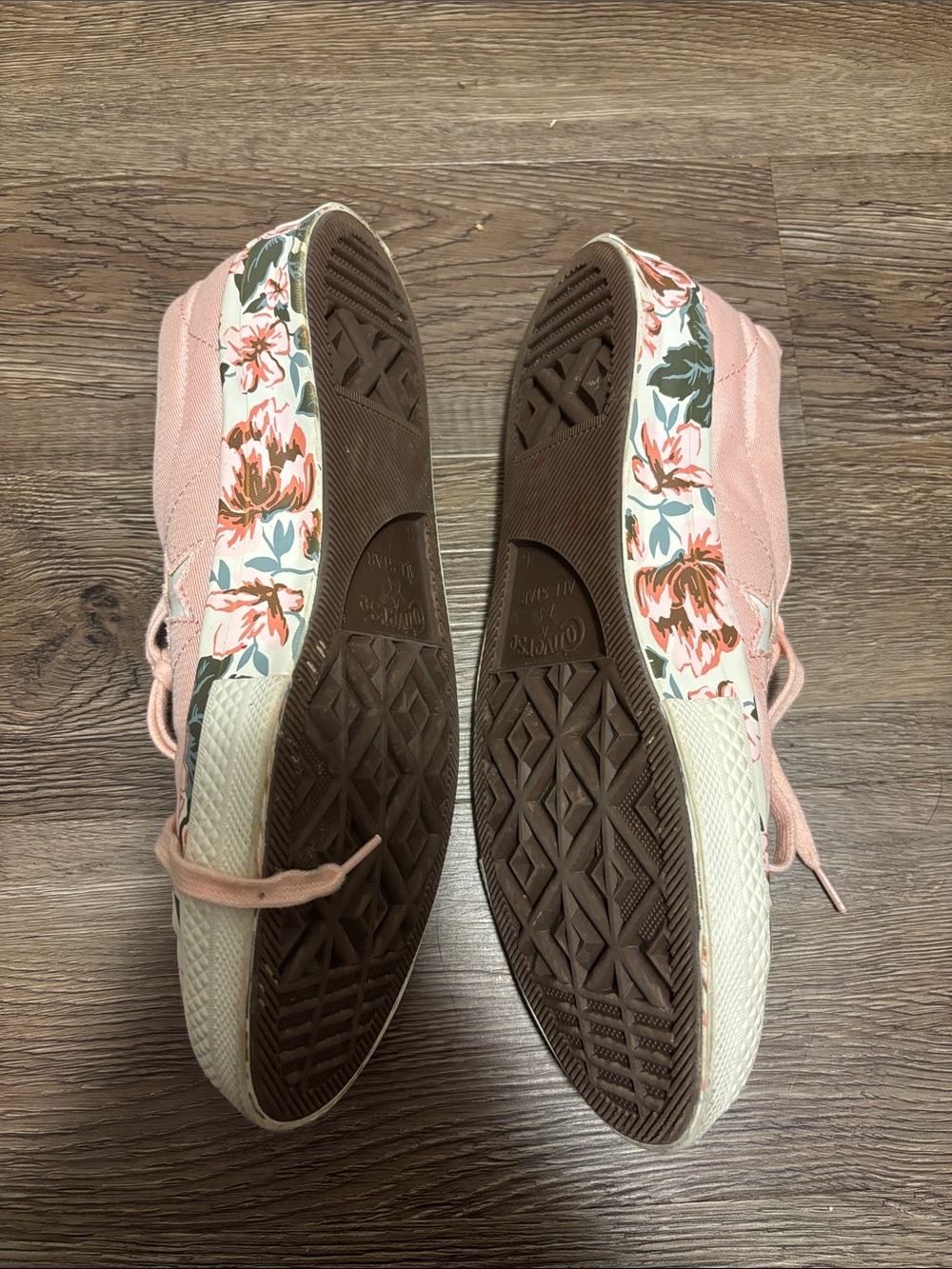 pink floral converse - Picture 2 of 6